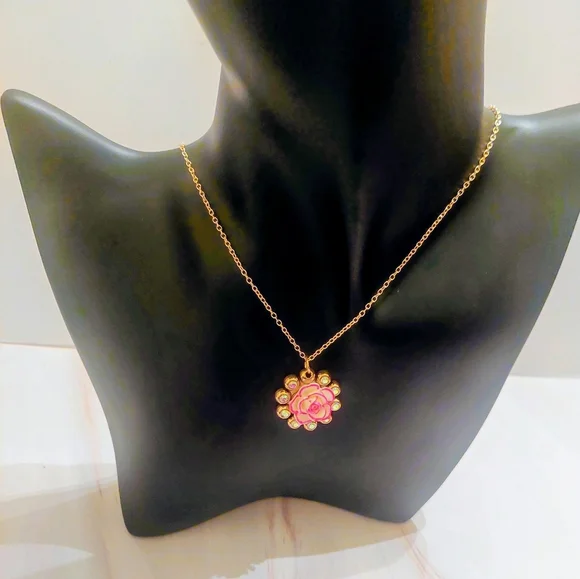 Elegant Pink Rose Rhinestone Pendant With Gold Tone Necklace 17.5' Chain, NIB - Picture 2 of 3